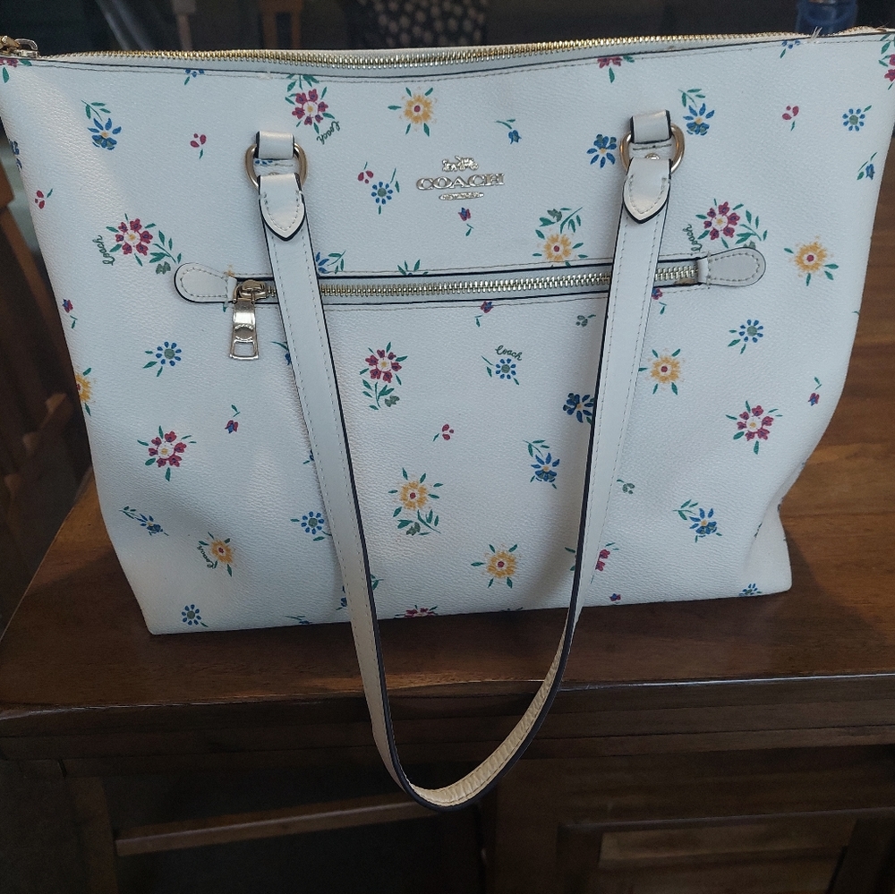 Coach Gallery Tote
